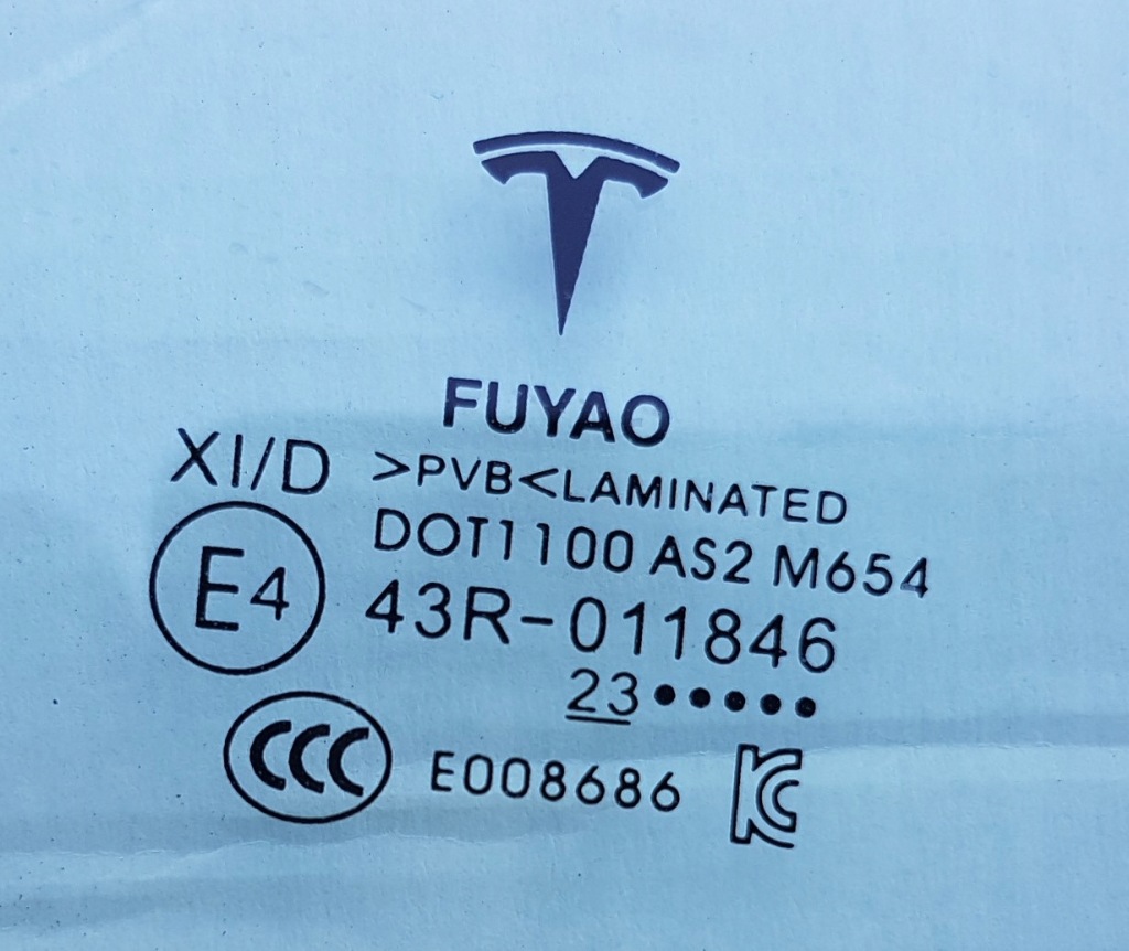 фото №6, Tesla y стекло правая передняя перед