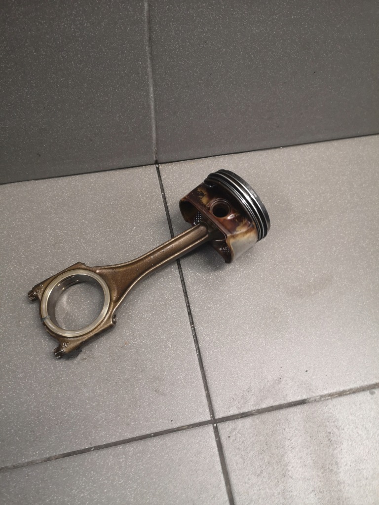 фото №1, Поршень шатун audi a6 c6 2.4 bdw 06eb