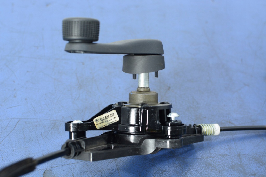 фото №4, Octavia iii kombi подъемник задняя левый 5e0839461