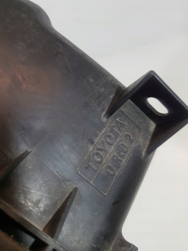 фото №8, Корпус фильтра воздуха toyota auris i e15 eur 2.0d d4d