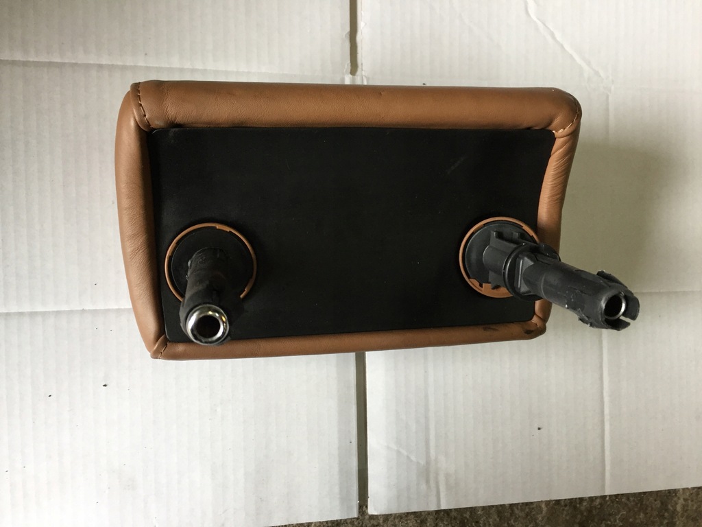 фото №6, Audi a6 c6 підголівник сидіння середній задня шкіра