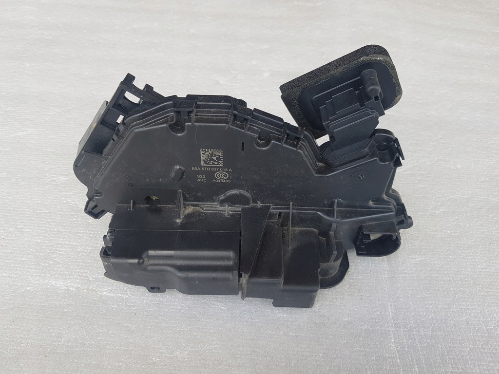 фото №1, Vw audi замок дверь левый перед 5tb837015a