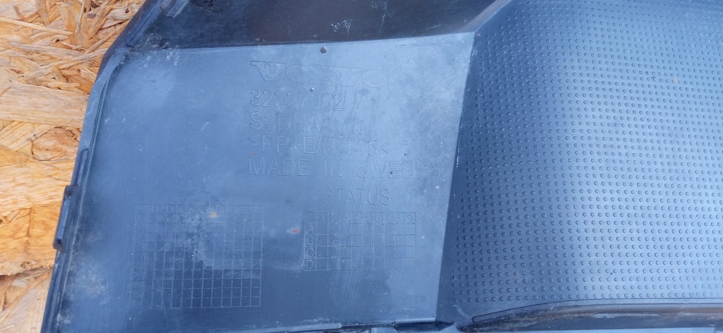 фото №10, Volvo v60 ii 2 18- диффузор накладка нижняя спойлер бампера задняя 3227002