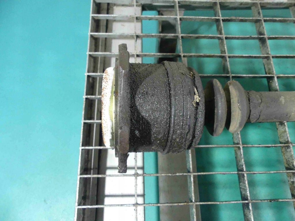 фото №3, Приводной вал правая audi a6 c4 1.9 tdi