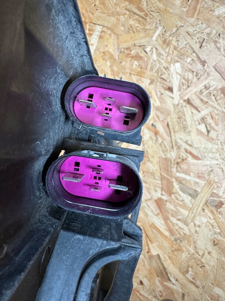 Audi a5 a6 a7 c7 3.0 tdi tfsi корпус вентилятори радіатора orgi 4h0121003n Оригінал