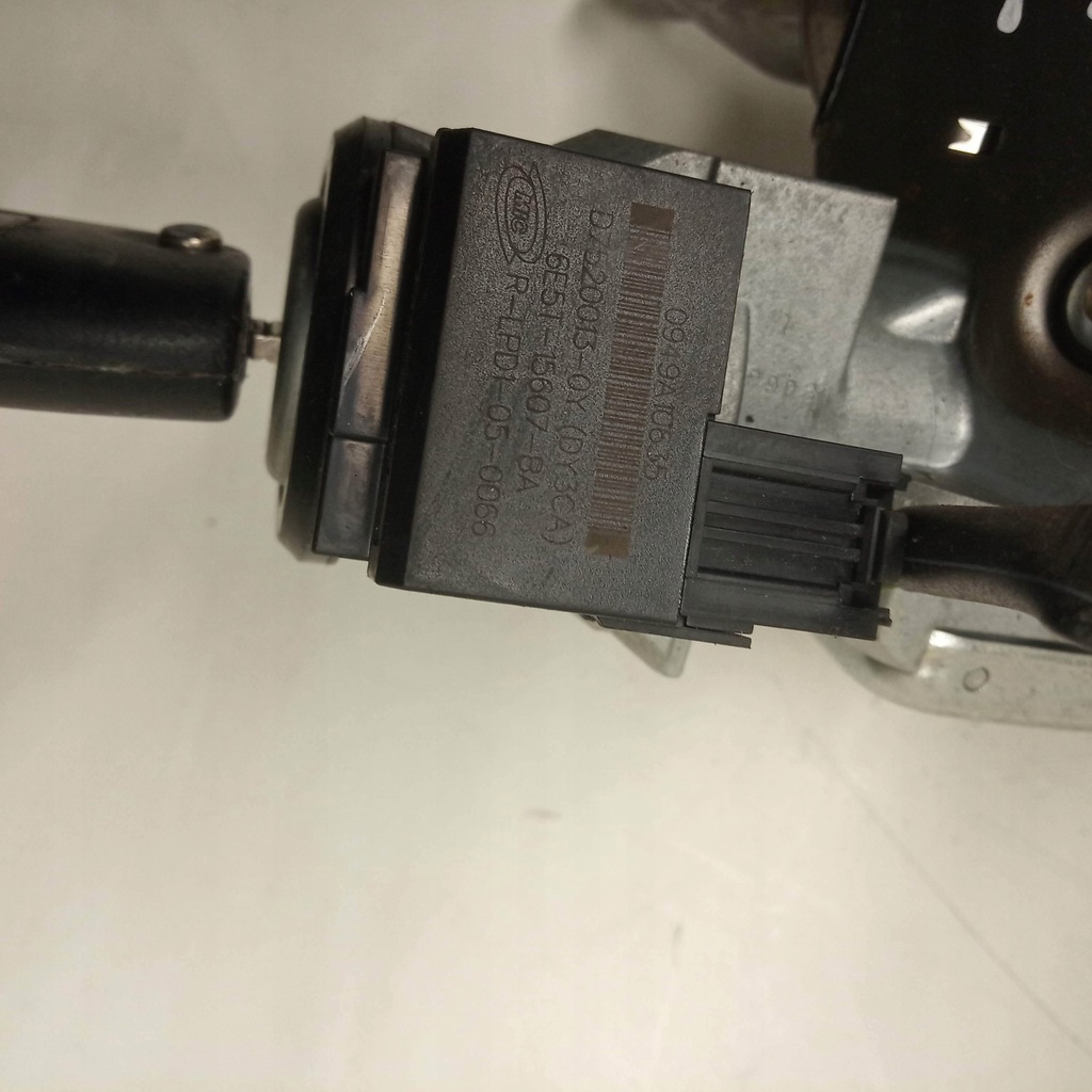 фото №9, Колонка рулевая замок зажигания ключ ford focus ii lift 4m513c529fe europa