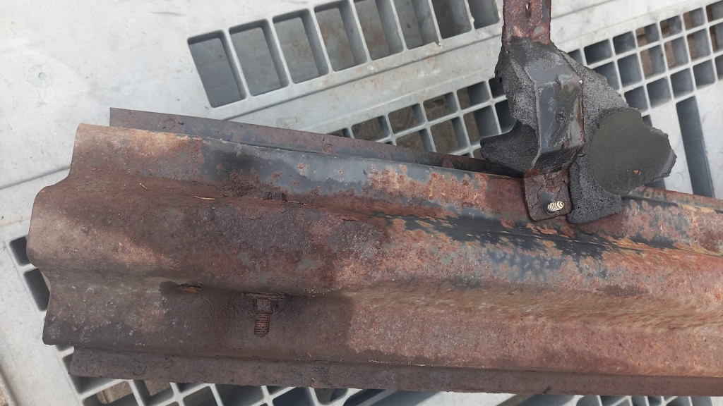 фото №5, Балка бампера задня ford mondeo mk3 01r sedan