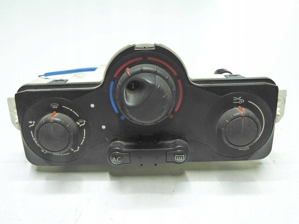фото №1, Renault clio iii панель обдув кондиционера 030967w