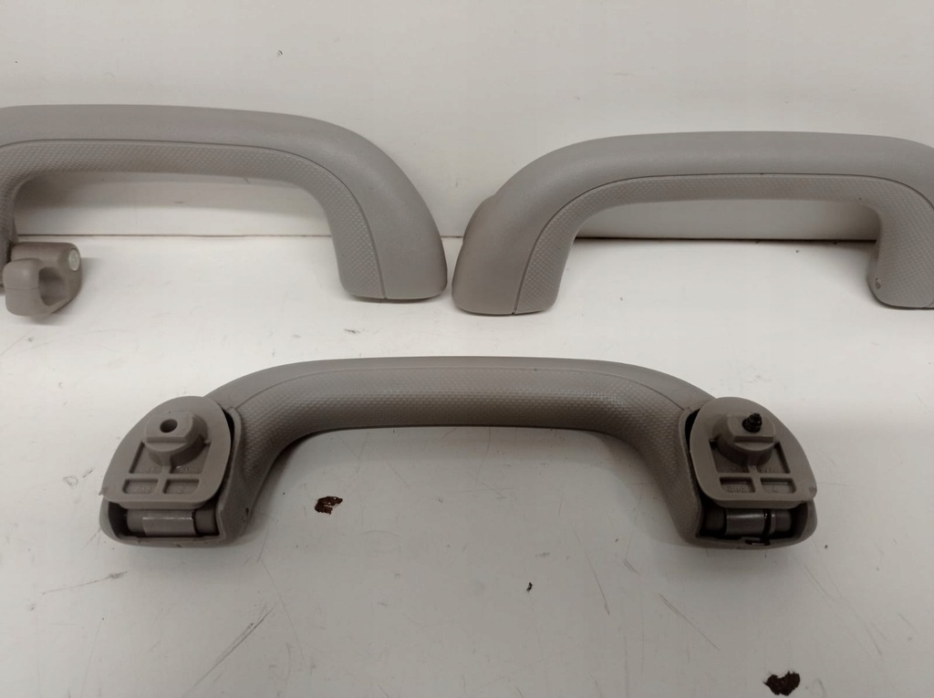 фото №1, Kia ceed lift ручка ручки потолочный 2011r.