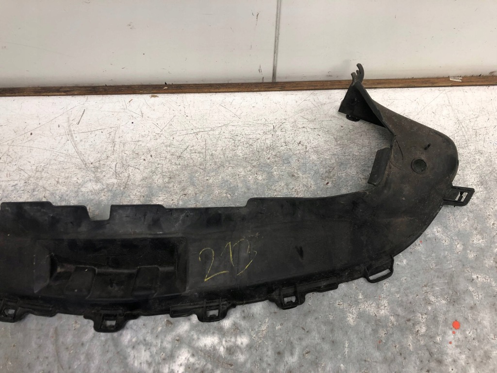 Повітрозабірник повітропровід повітря mercedes w213 a2138851100 Недорого