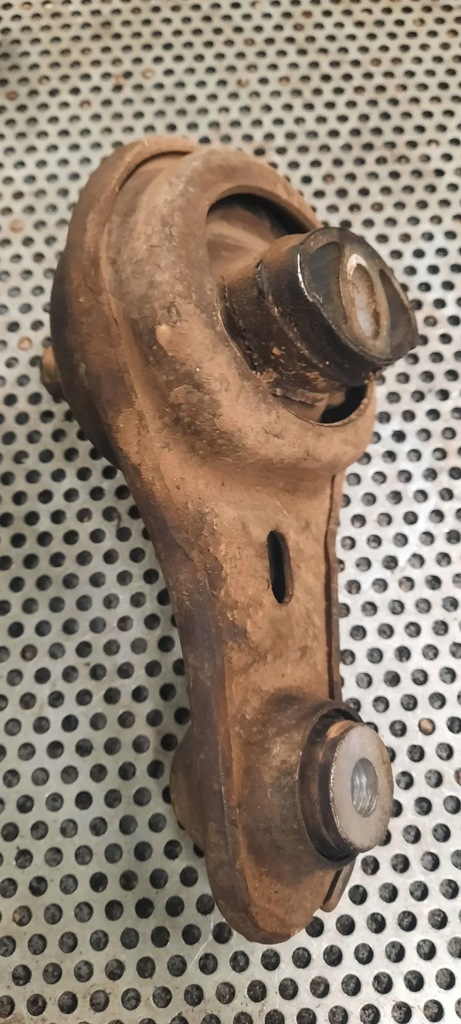 фото №2, Кронштейн кронштейн двигуна 93860700 renault master