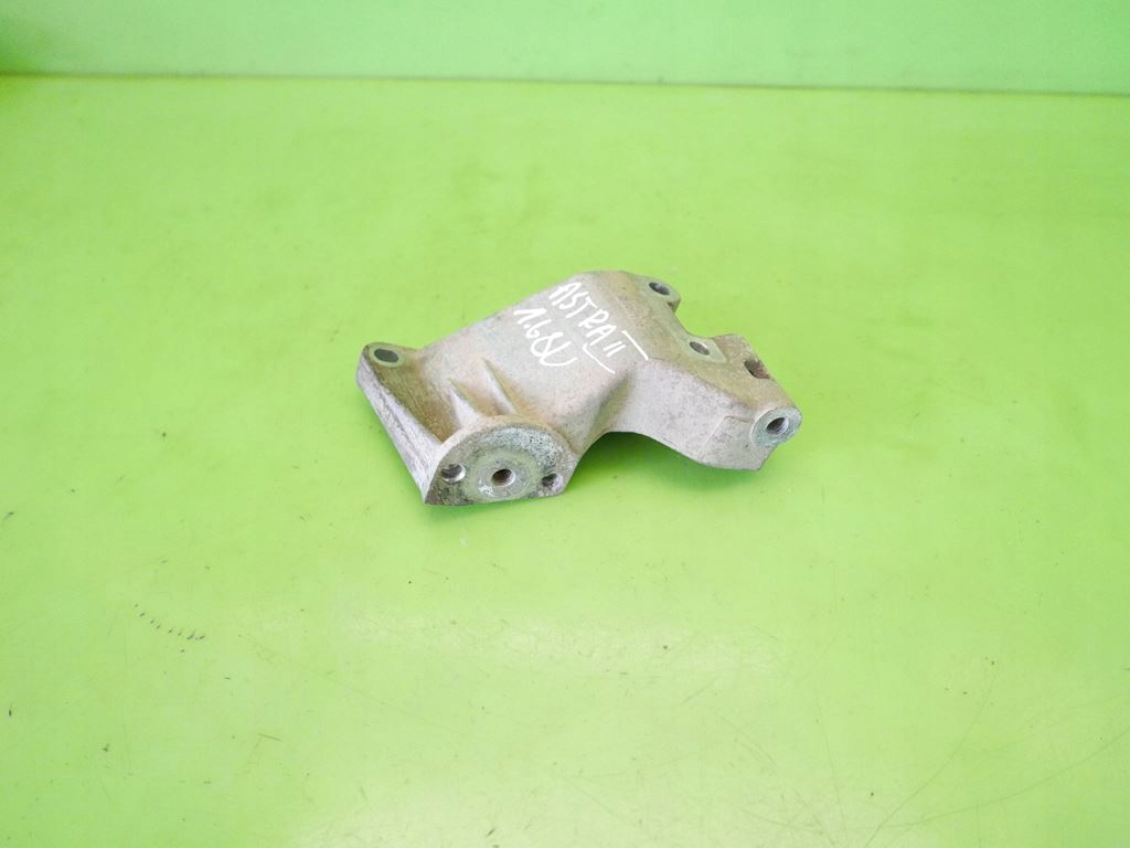 Кронштейн кронштейн генератора opel astra g 2 1.6 98- Киев