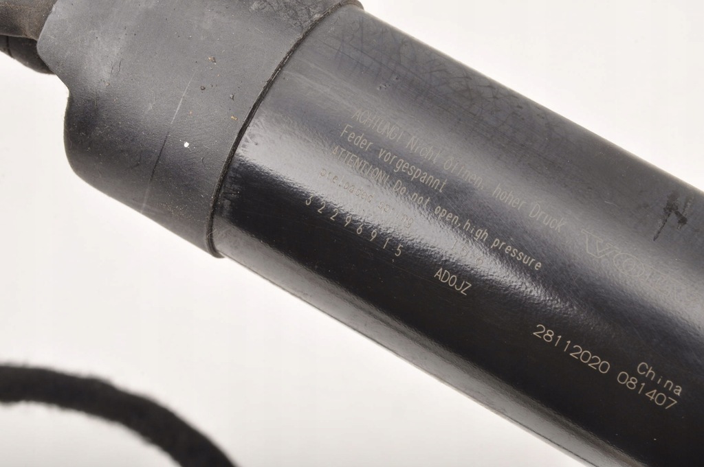 фото №6, Volvo xc60 ii привод амортизатор крышки 32296915