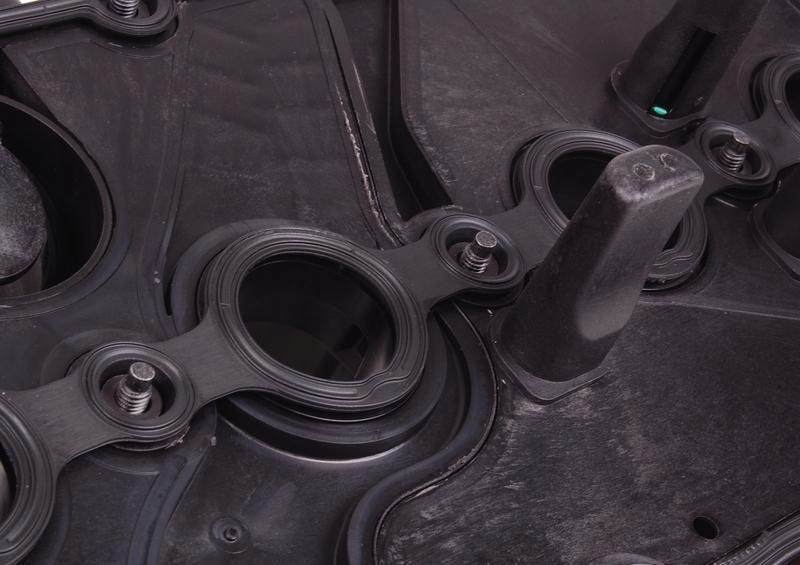 фото №15, Крышка клапана двигателя audi seat skoda vw оригинальная 06f103469k