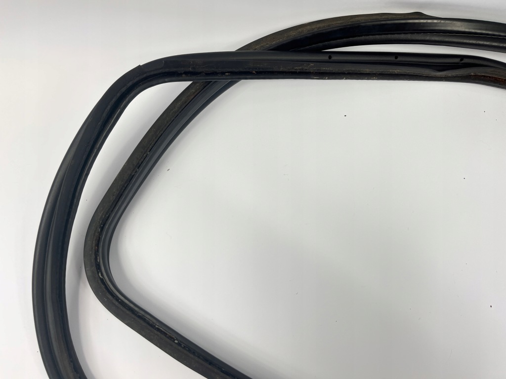 Прокладка задній кришки кришки багажника mercedes w140 Оригінал