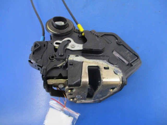 фото №2, Corolla e12 kombi замок двері правий задня 2pin+linki