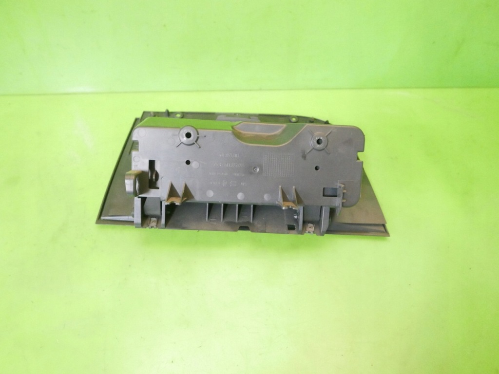 фото №8, Бардачок правий пасажира з панелі seat ibiza iv 6j 08-12