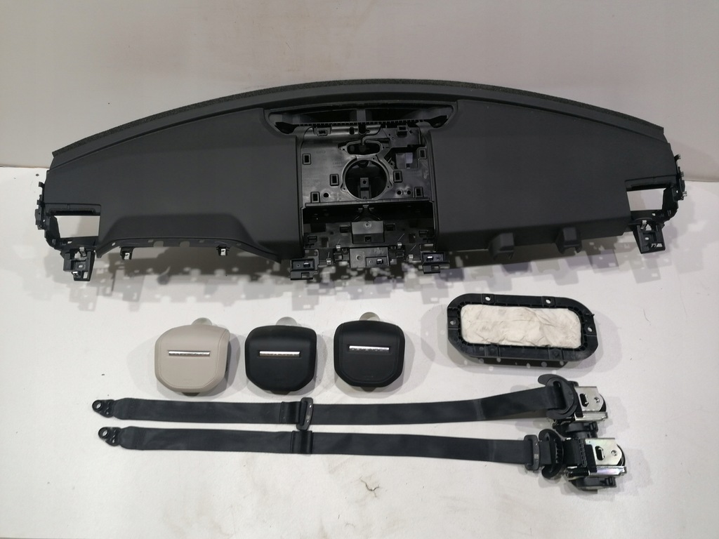 фото №1, Land rover defender l663 панель приладів консоль подушка безпеки ремені