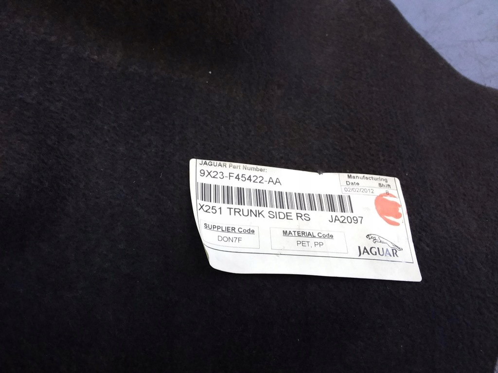 фото №4, Jaguar xf x250 обшивка багажника правый 9x23f45422aa