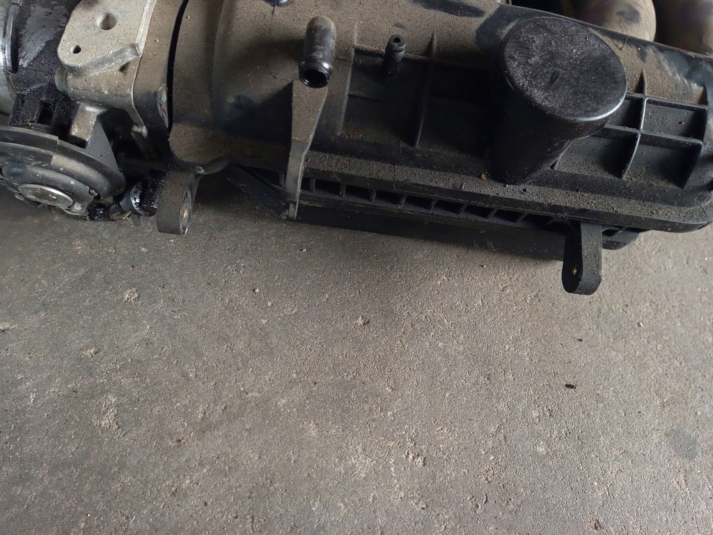 фото №7, Audi a3 s3 8l 1999 коллектор всасывающий 06a133203ag 06a133925gb a6a133205d