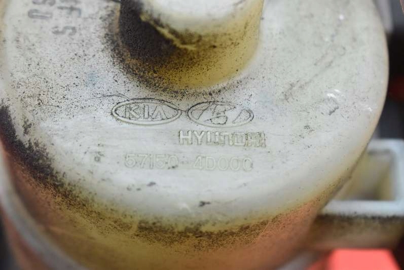 фото №7, Бачок підсилювача 57150-4d000 kia carnival 2 ii 2.9 crdi 182 km 06-10
