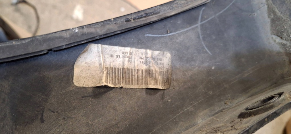 Молдинг накладка крыла левое  перед dodge ram 1500 200-2018 год 1td26trmad Цена