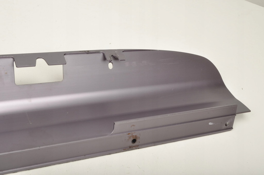 фото №13, Aston martin db9 защита кромка багажника