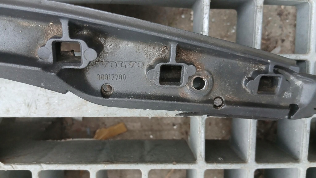 Рейлінги дахові volvo v40 30817780/30817779 Київ