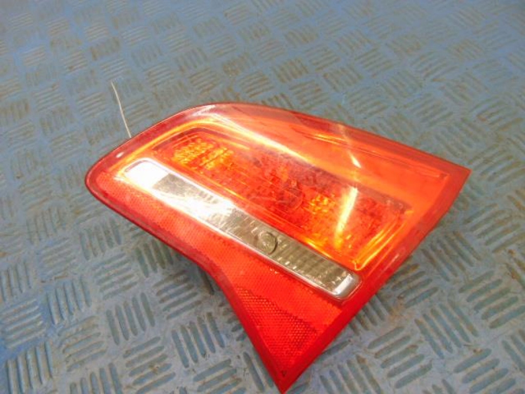 фото №1, Opel meriva b лампа задний крышки 13434862