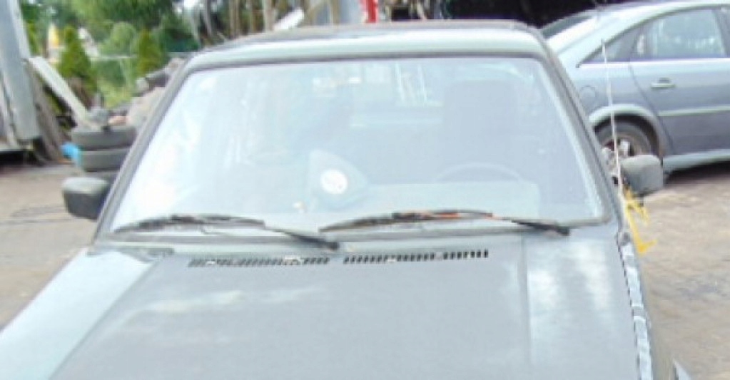 Купити Volkswagen golf 2 скло передня