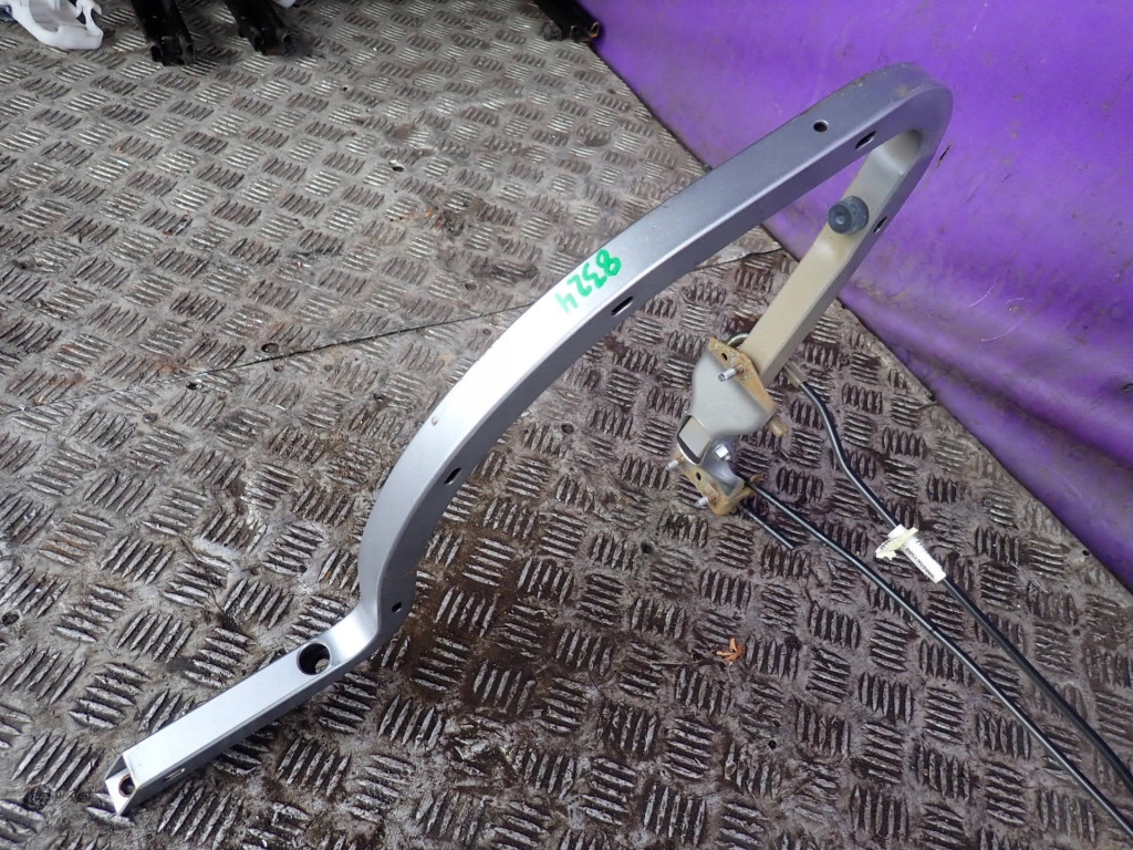 Peugeot 301 16- петля петлі кришки задній багажника стрижні 9806561580-00 Київ