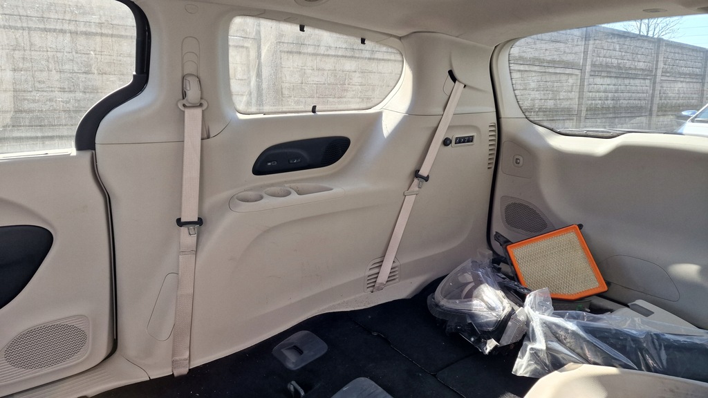 фото №1, Chrysler pacifica обшивка обивка багажника