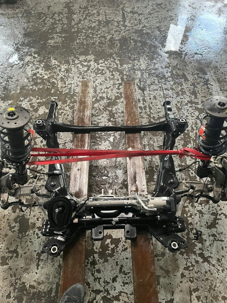 Купити Ford edge рестайлінг  підвіска поворотний кулак амортизатор важелі передні ліва