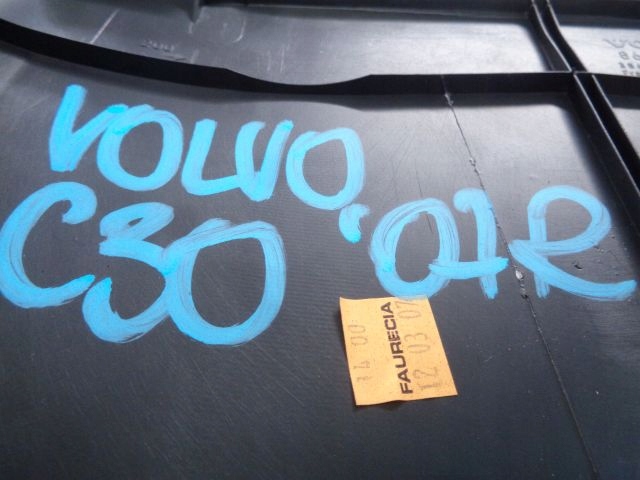 фото №11, Volvo c30 07 3d туннель средний 1322691 30755349