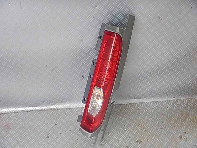 фото №1, Renault trafic vivaro ii lift правая лампа задняя