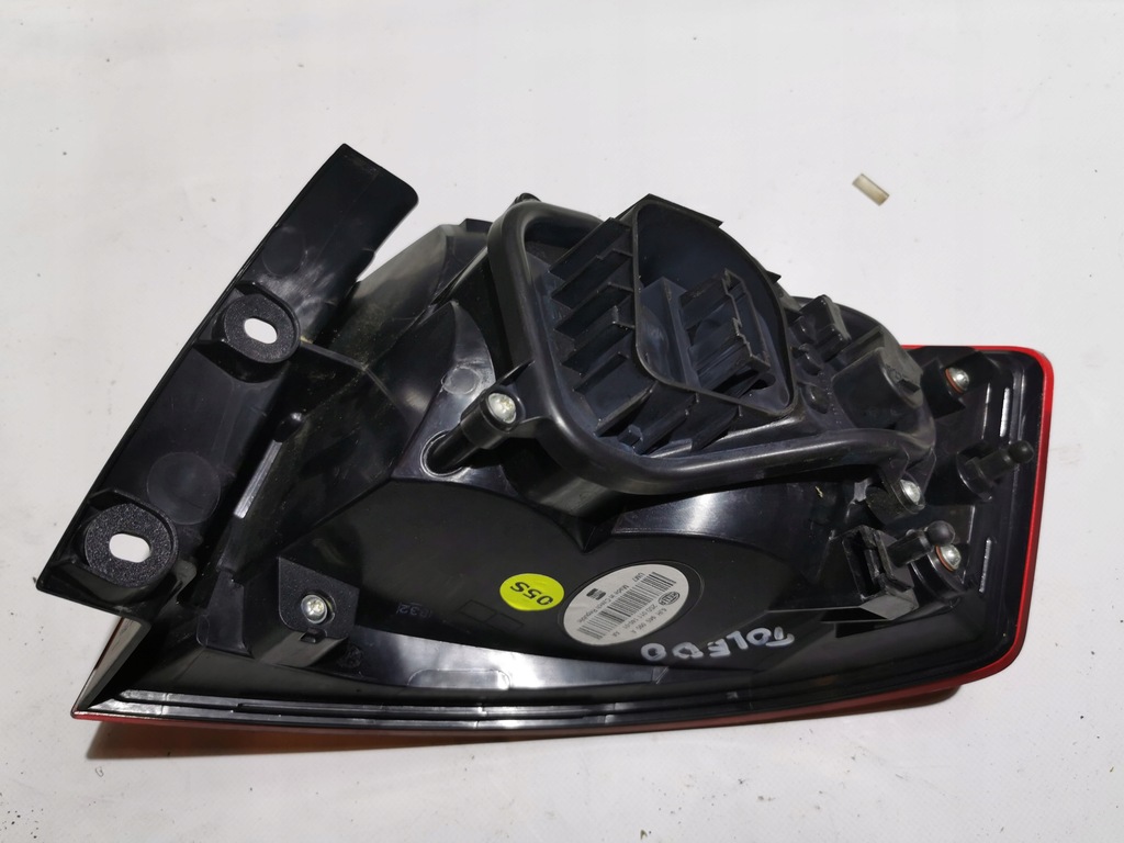 фото №6, Лампа лівий задня w крила seat toledo iv 6jh945095a