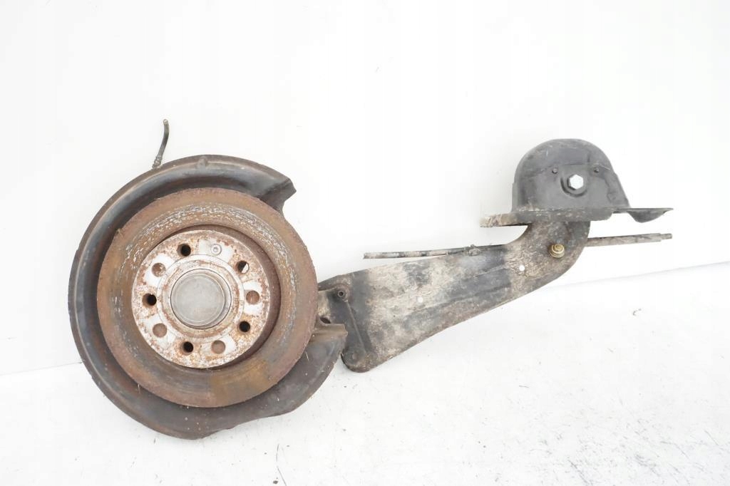 фото №3, Поворотний кулак ступиця правий задня vw golf v plus 2.0 fsi