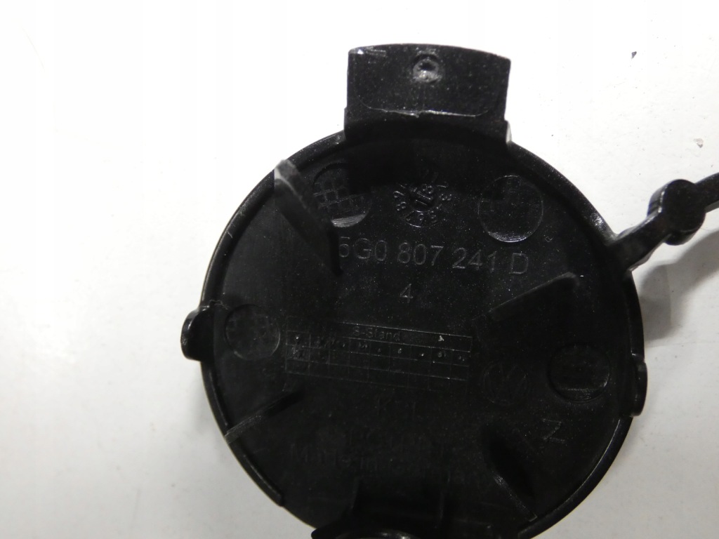 фото №11, Заглушка бампера передній, захист розпилювача vw golf vii lift