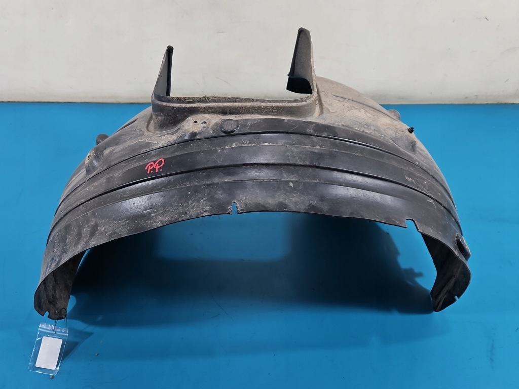Купити Підкрилок перед праве peugeot 5008