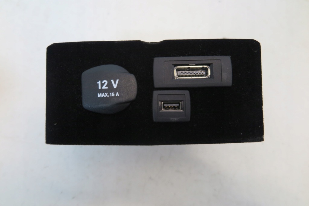 фото №1, Панель прикурювач роз'єм usb mercedes benz cls 500 w218