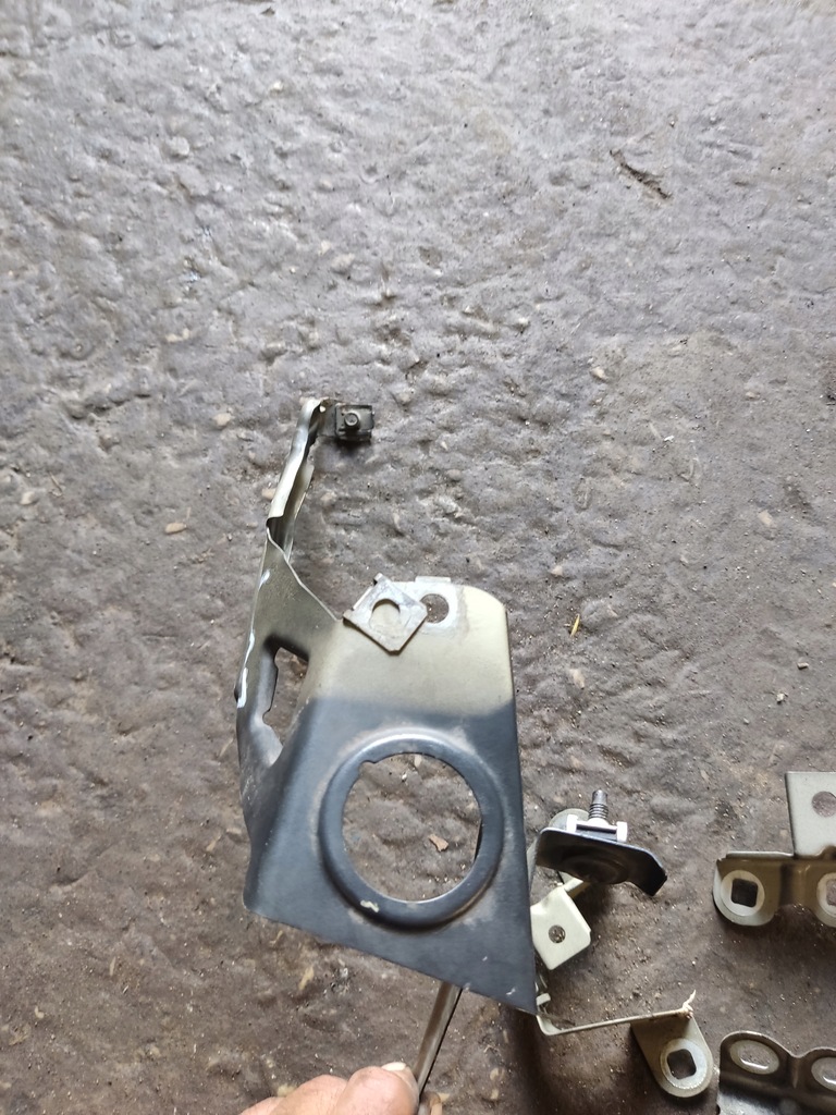 фото №6, Bmw f07 5 gt кронштейн левая кронштейн крыла