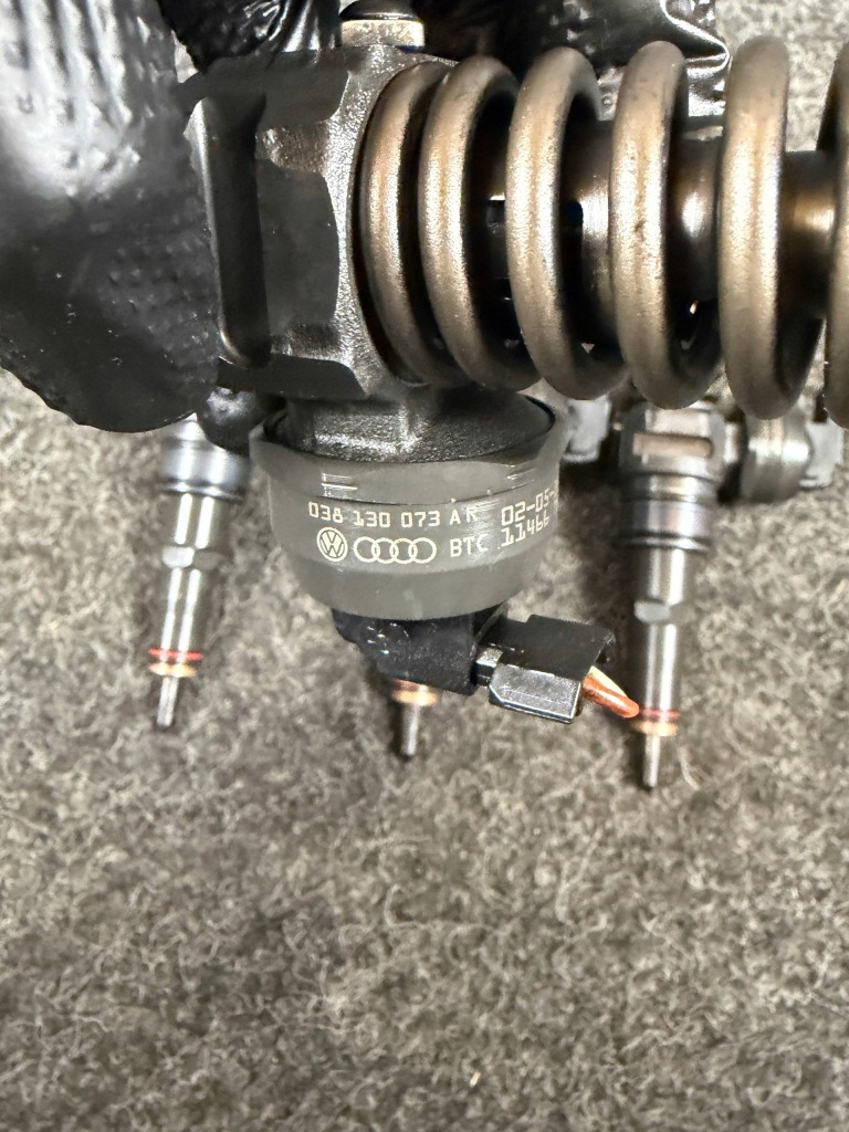 Vw audi seat 1.9 tdi насос-форсунка насос-форсунка 038130073ar Киев