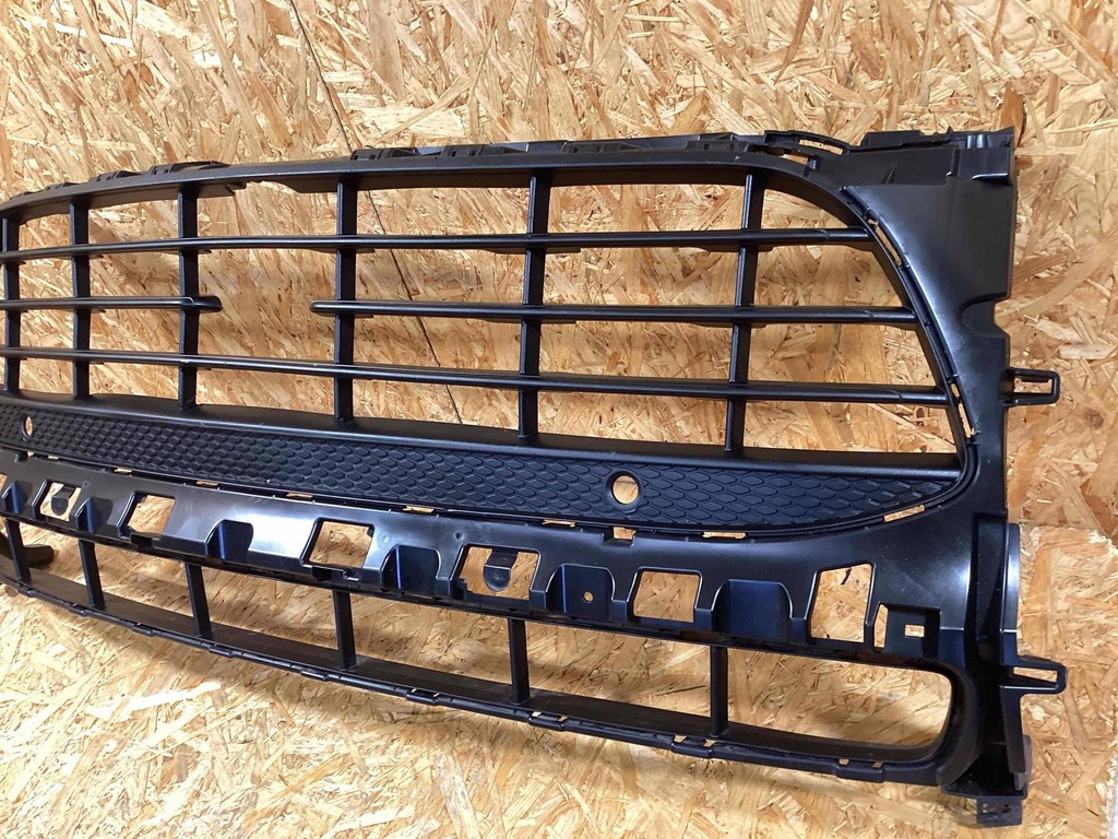 фото №8, Решітка середня czarna do porsche macan 95b 95b807683h1e0