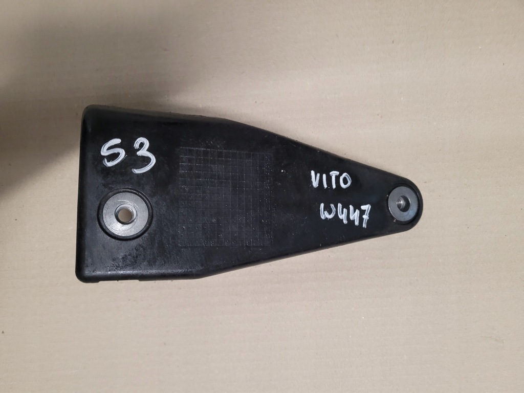 фото №1, Mercedes vito w447 кронштейн бампера rh