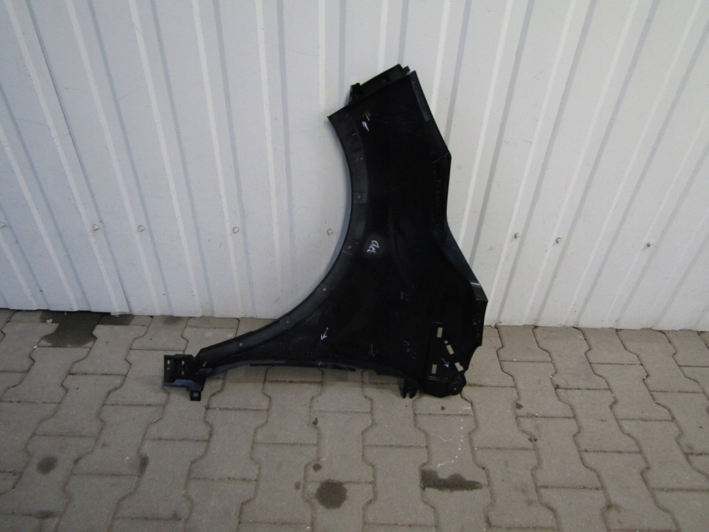 Крыло  перед передний правый  renault captur 13- 631001642r Доставка