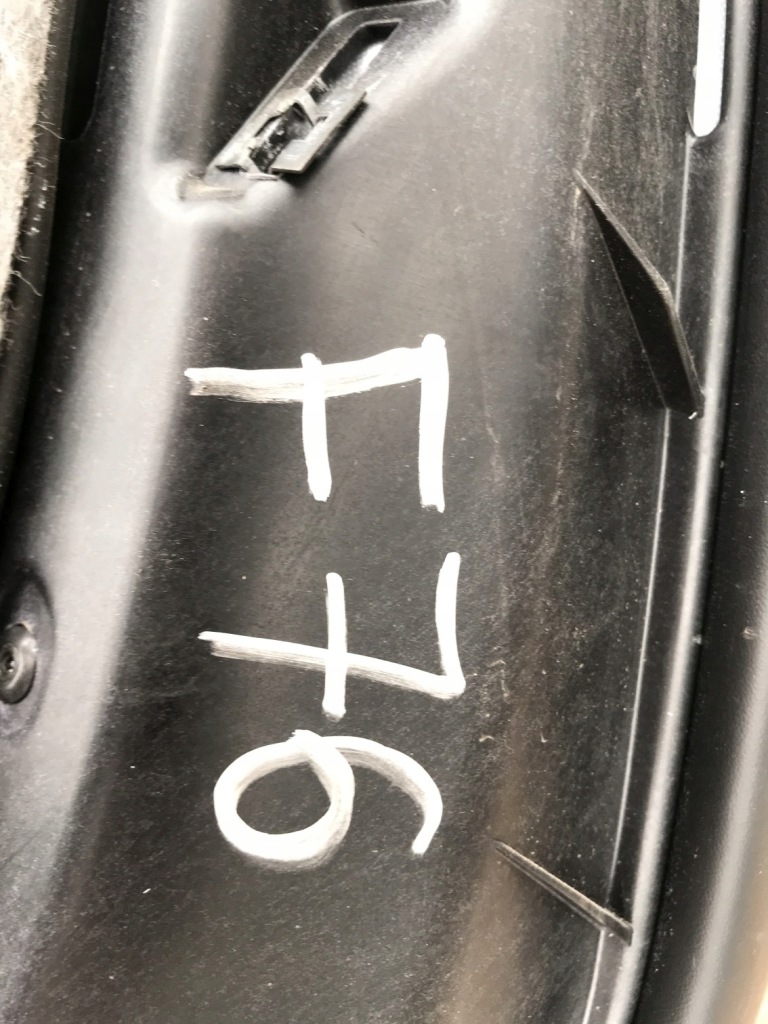 Tesla model x сидіння пасажира правий Ціна