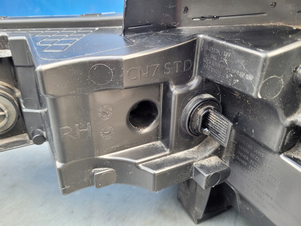 фото №15, Hyundai elantra 2020-2023 20-23 фара лампа правая обычная с led