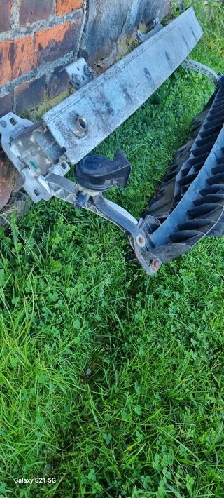 фото №7, Усилитель балка передняя перед peugeot 208