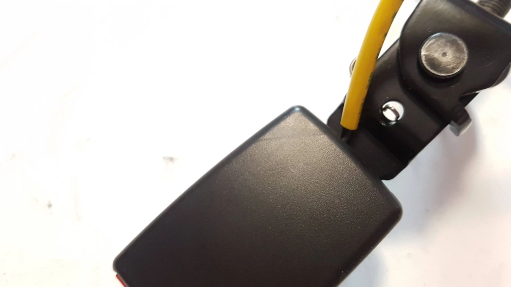 2020 mg zs пряжка поперечина заднього 10348804 Недорого