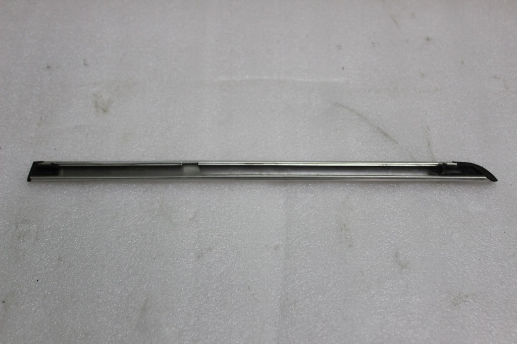 фото №15, Mercedes glk x204 молдинг стекло багажника накладка левая хром a2046701122